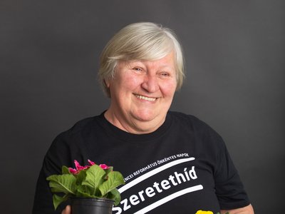 Csenki Zsuzsa. 2025. Szeretethíd. Forrás: MRSZ