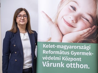 Egri Ilona, a Kelet-magyarországi Református Gyermekvédelmi Központ intézményvezetője. nevelőszülői hálózat. 2025 december - Fotó: Zelenka Attila