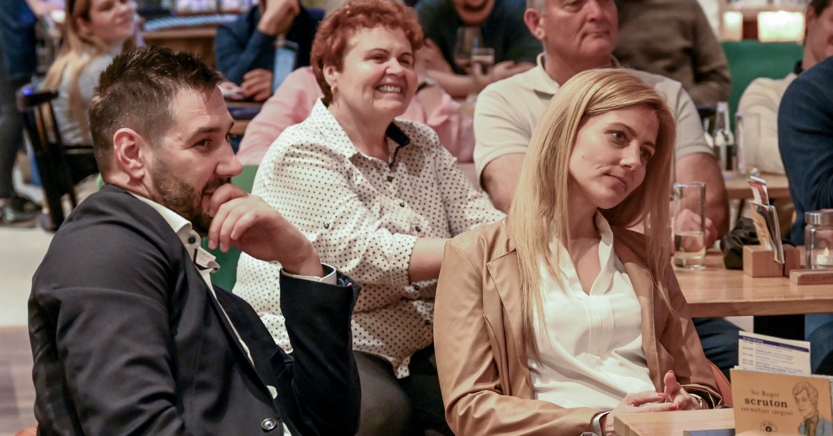 Az apaság olyan, mint egy háromlábú szék