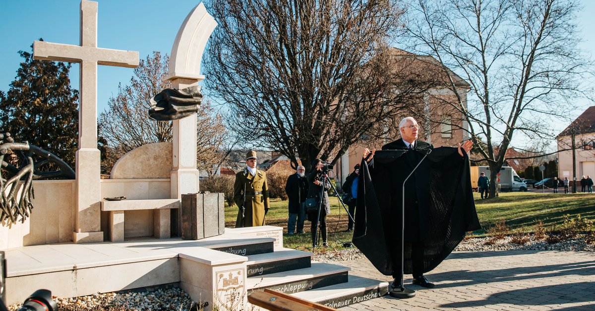 “Ugyanannak az Istennek a teremtményei vagyunk”