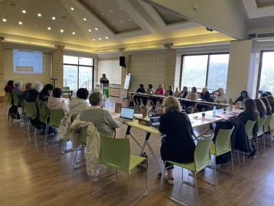 20250403_libanoninokkonferenciája_bereczJuli_1