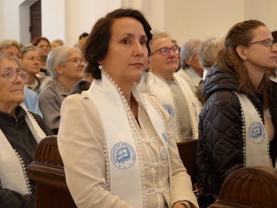 20251017_EZISREF_Noszovetseg_fekvo_borito