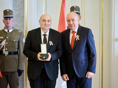 Steinbach József kitüntetés 2026 Bartos