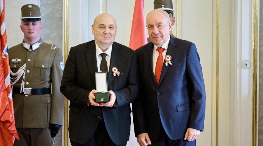 Steinbach József kitüntetés 2026 Bartos