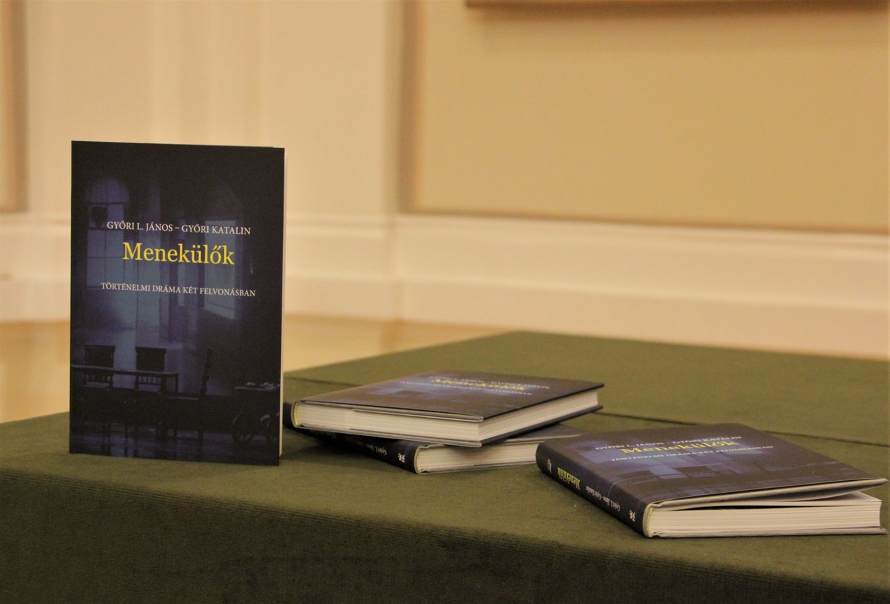 A könyv a Kálvin Kiadó és a Tiszántúli Református Egyházkerület közös edíciója.JPG