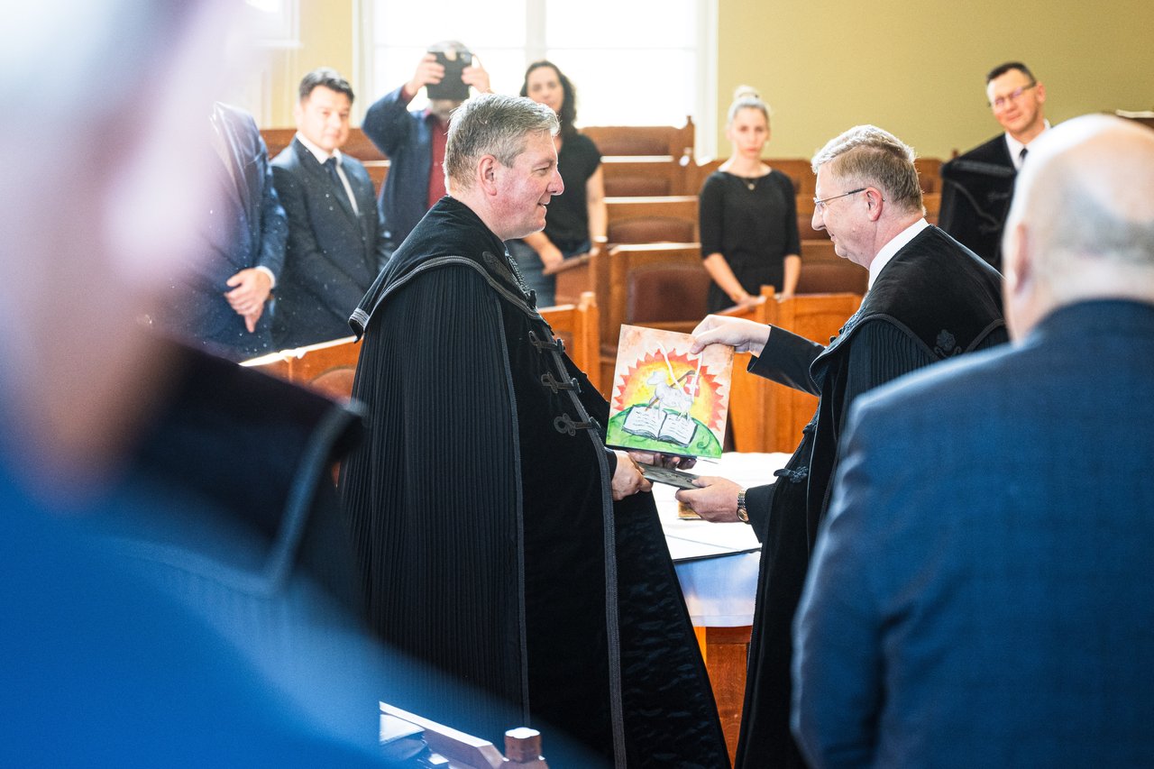 Börtönmissziós jubileumi istentisztelet,  püspöki áldás 2. 2025.09.15 (f.Magyaródi Milán)