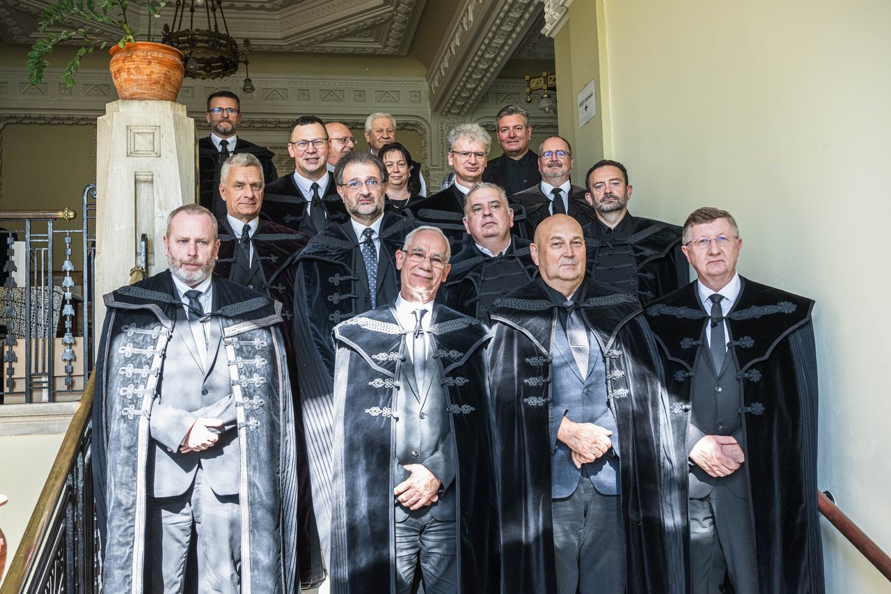 Börtönmissziós jubileumi istentisztelet, csoportkép 2025.09.15 (f.Magyaródi Milán)