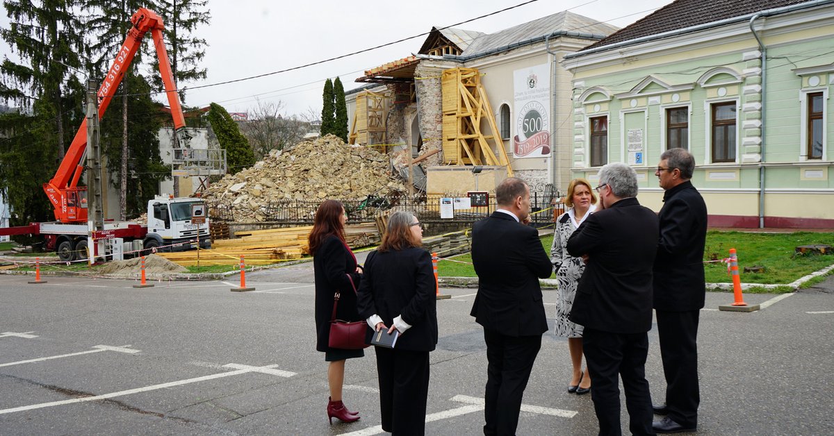 Hétmillió forinttal segítik az anyaországi reformátusok a szilágycsehi templomtorony újraépítését
