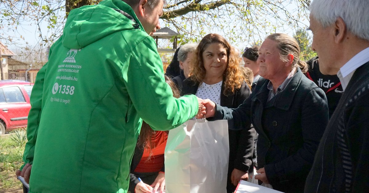 Adomány városba és tanyavilágba