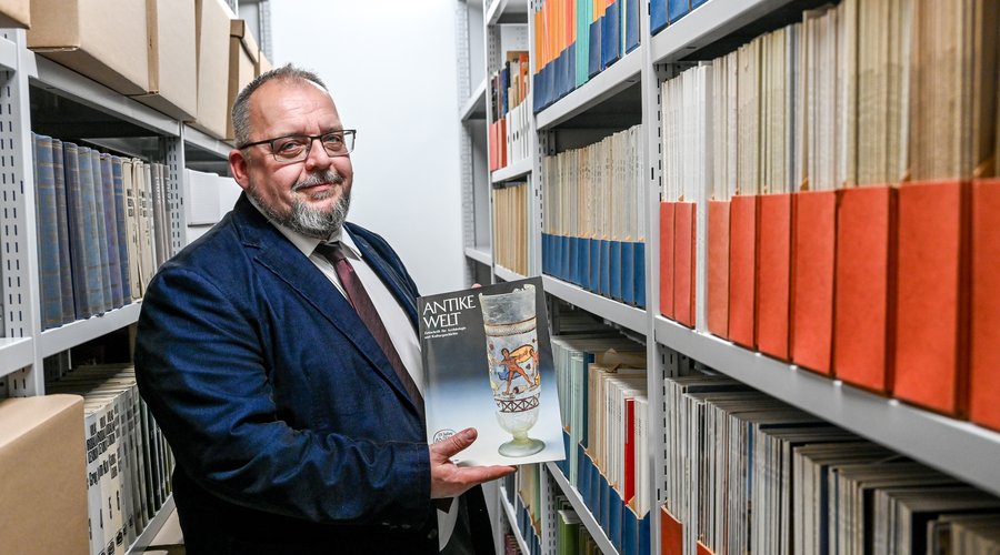 Egeresi László Borító