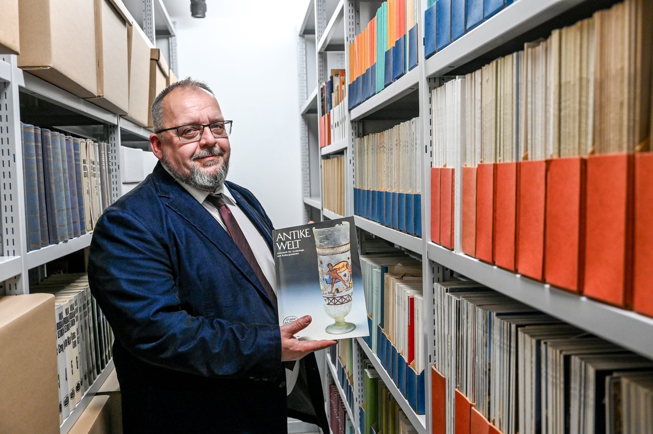 Egeresi László Borító