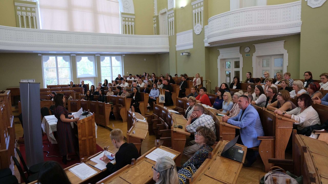 Gyermekvédelmi konferencia
