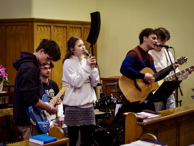 Dicsőítő nap Révész Csilla 2025