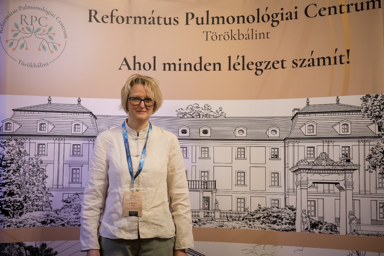 Dr. Kovács Nóra osztályvezető főorvos az interstitialis tüdőbetegségek diagnosztikájának és kezelésének kihívásairól beszélt előadásában