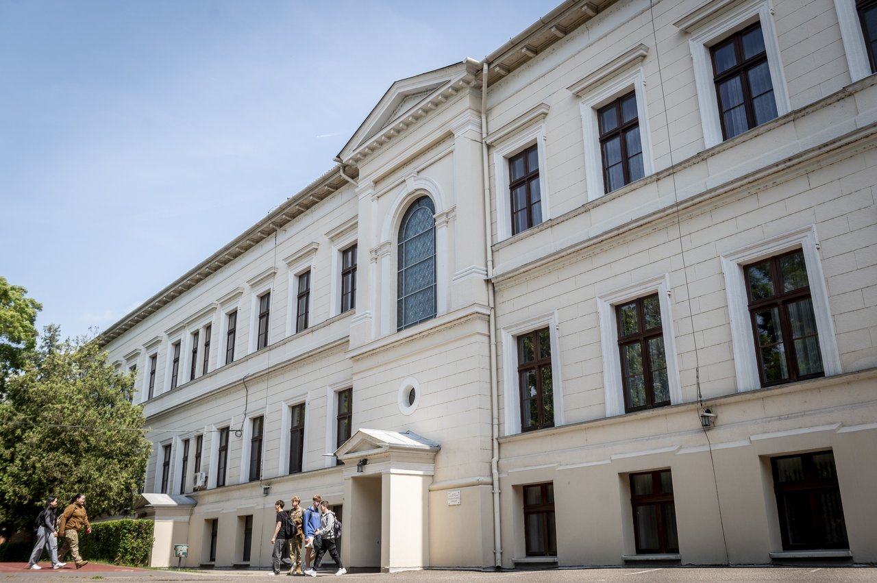 Mezőtúri riport, iskola (f.Újvári Sándor)