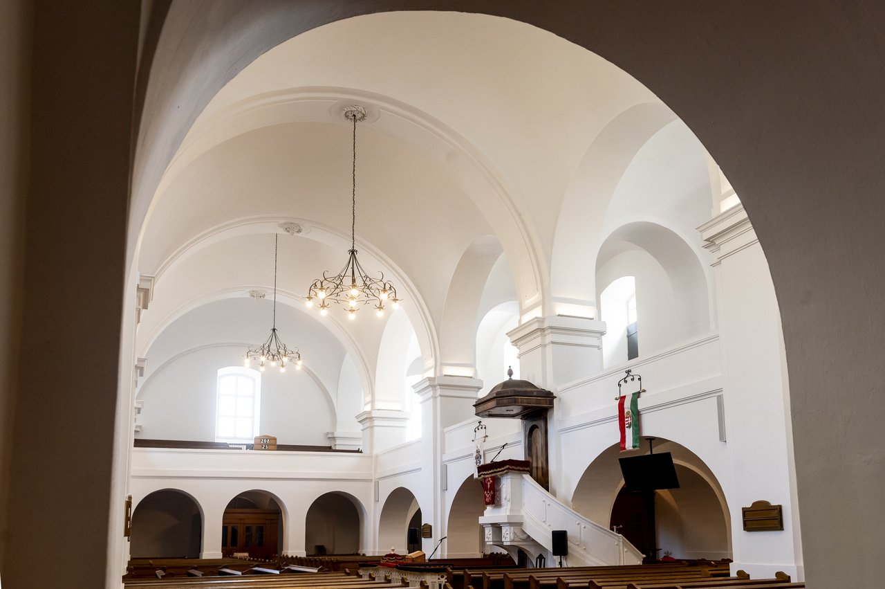 Mezőtúri riport, templom (f.Újvári Sándor)