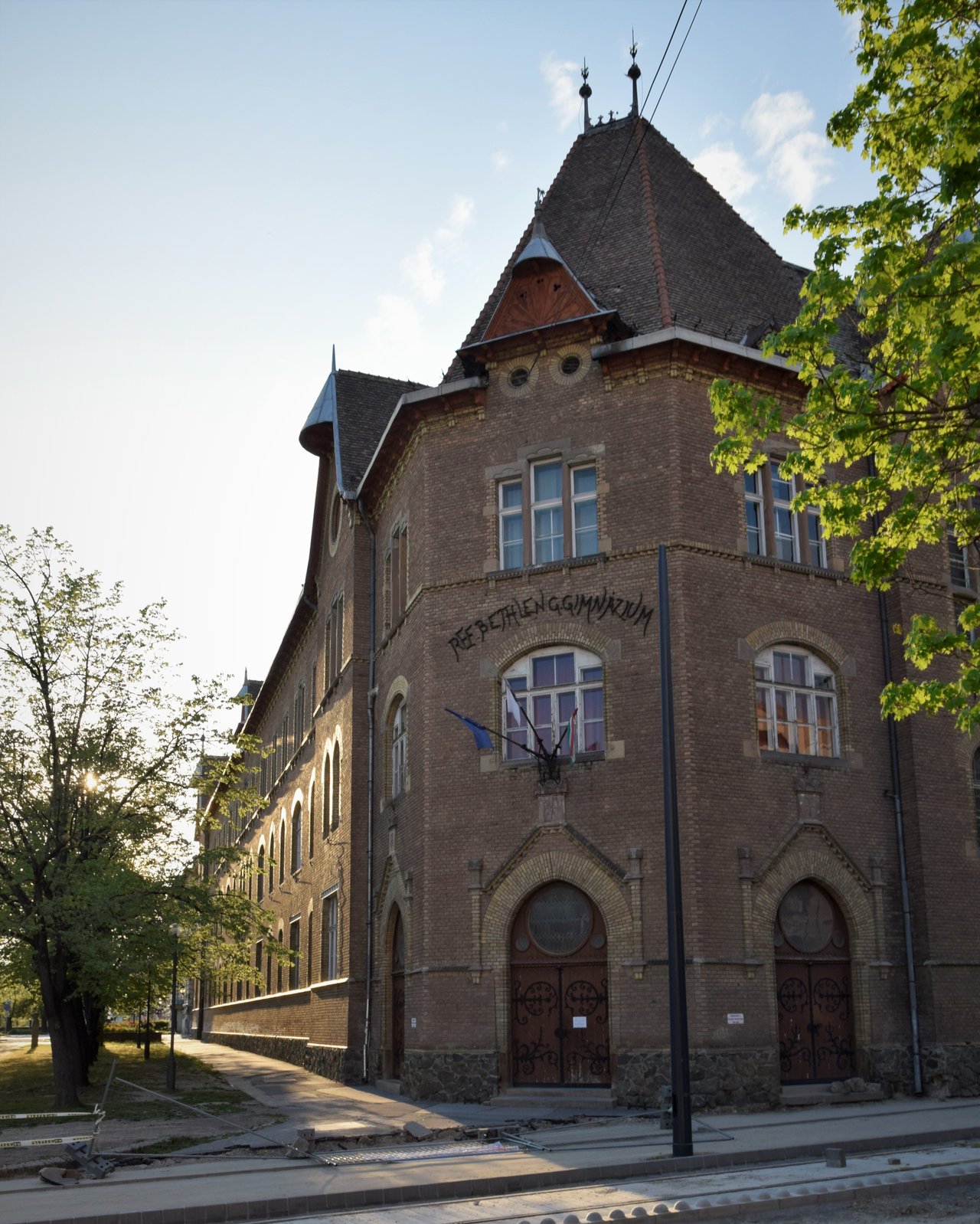 Németh László emlékév, az iskola épülete (f.Bethlen Gábor Református Gimánzium és Szathmáry Kollégium)