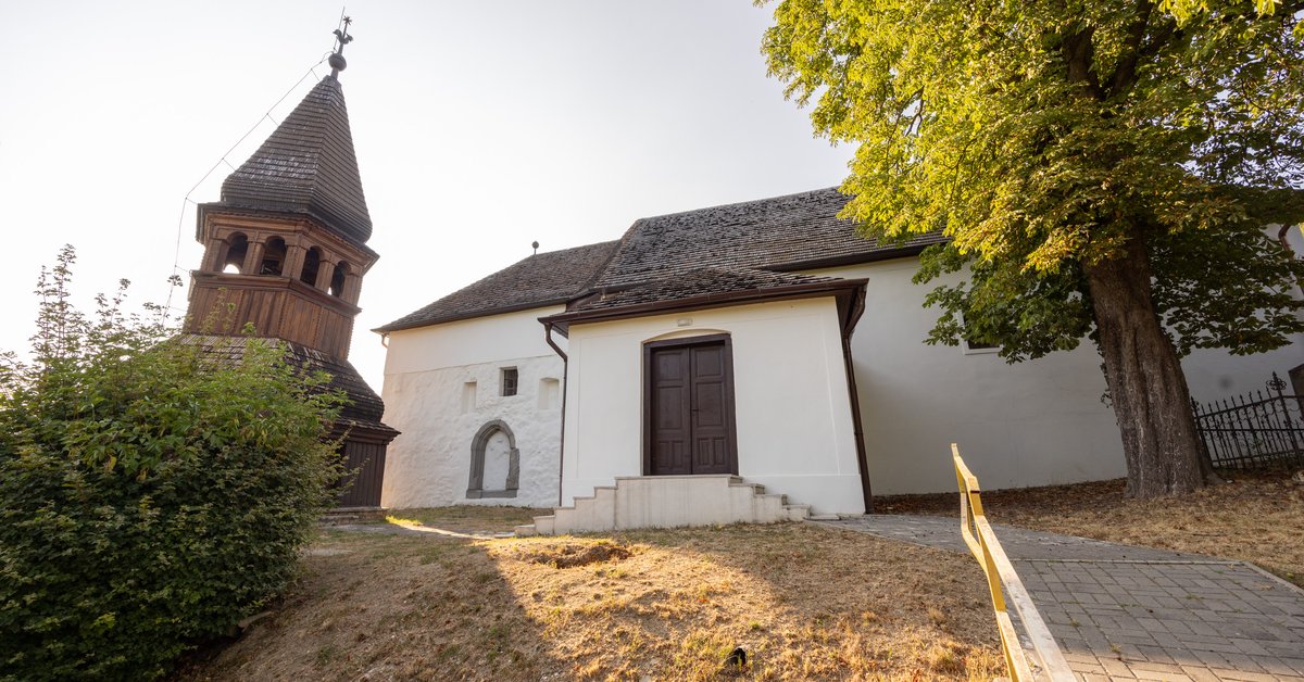 Segíthetik a radostyáni templom felújítását a Magyar Református Épített Örökségtár fotói