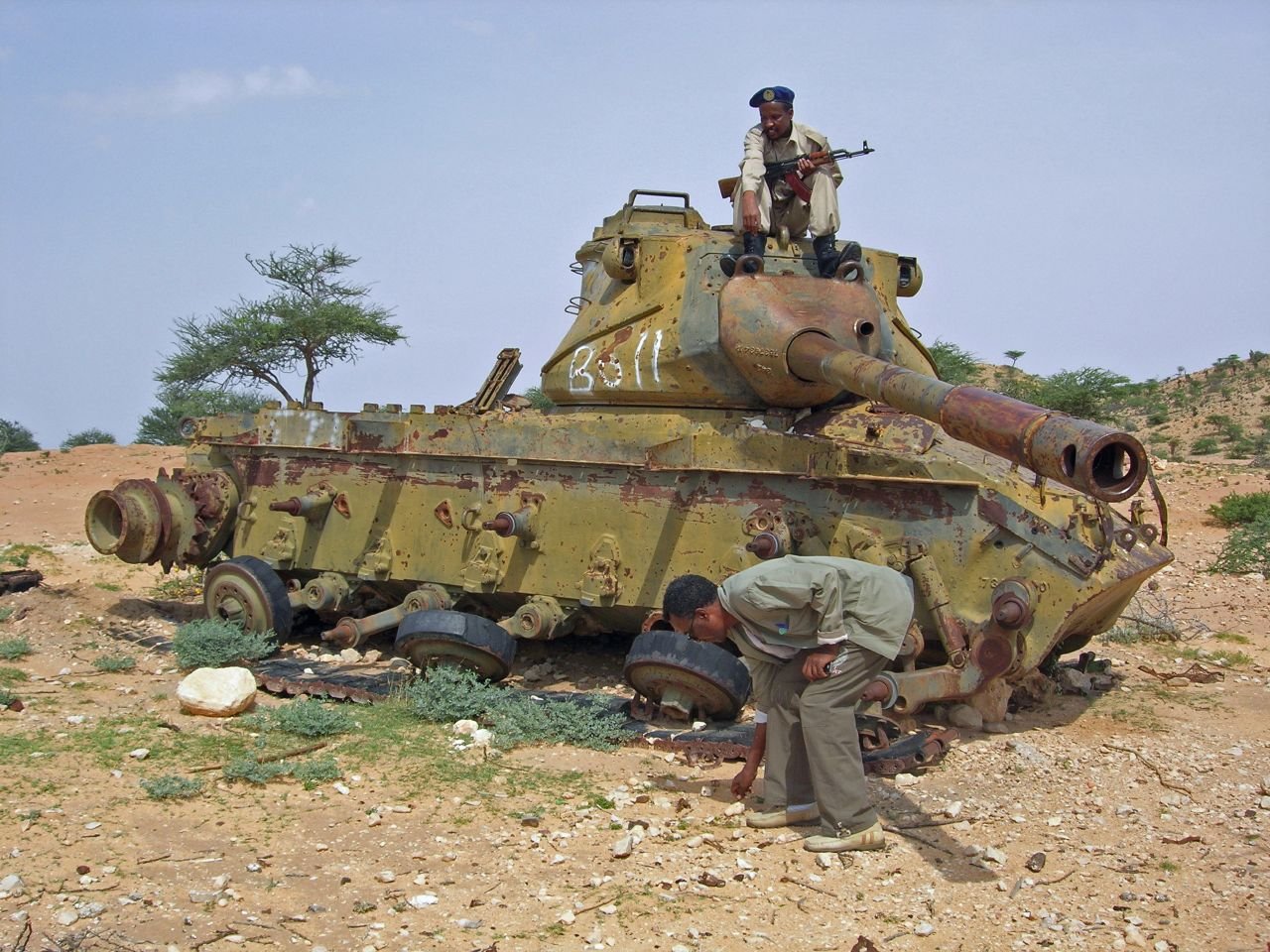 Ruined_tank_in_Hargeisa,_Somaliland - fotó Wikipedia