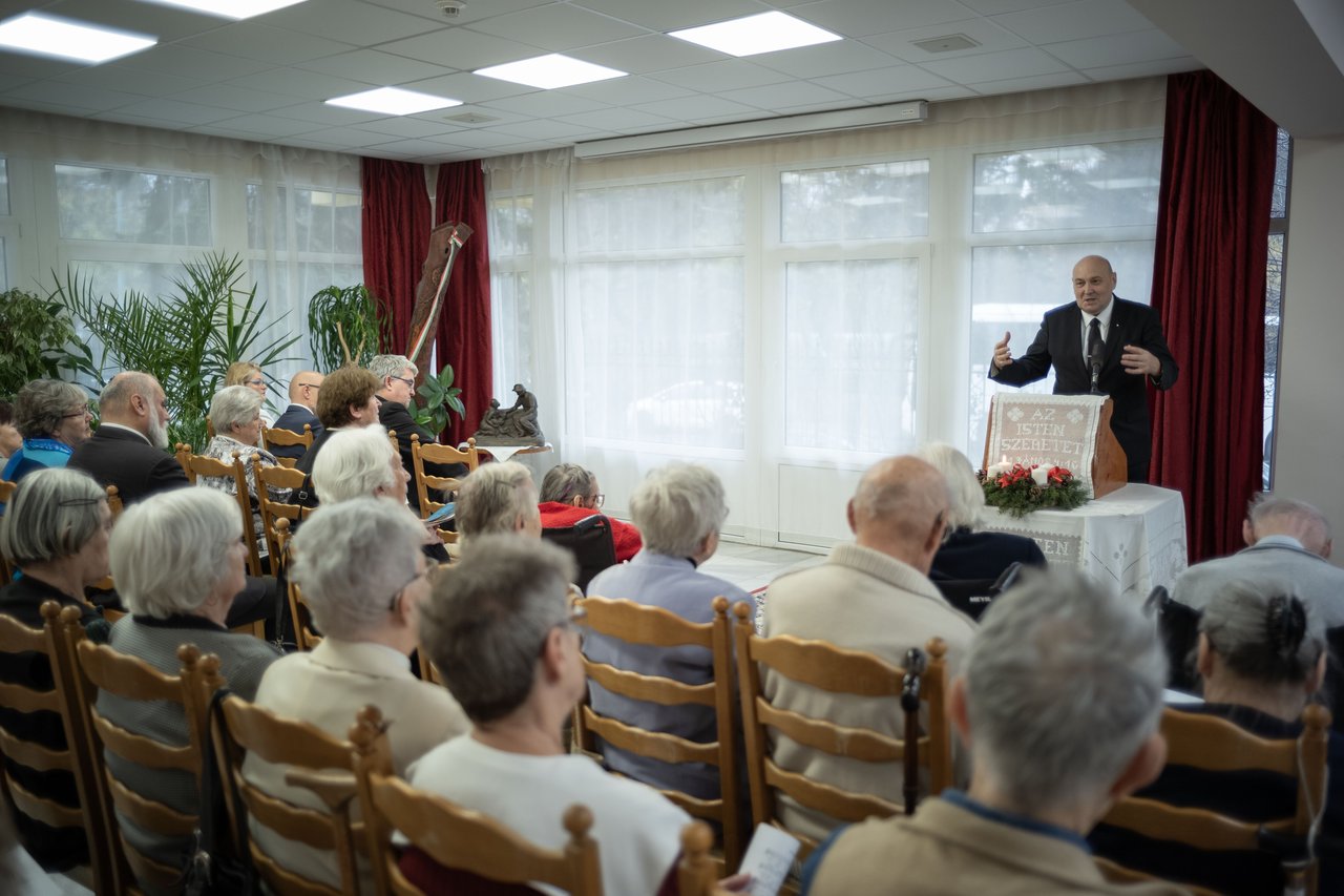 Schweitzer otthon adventi eseménye 12.05. Steinbach József (f.Todoroff Lázár)