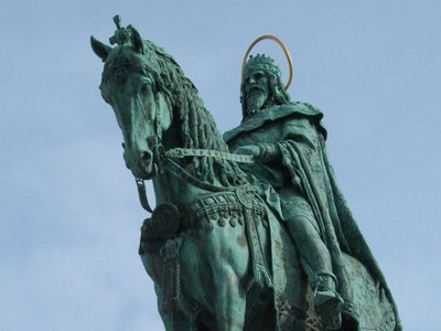 Szent István király - wikipedia.jpg