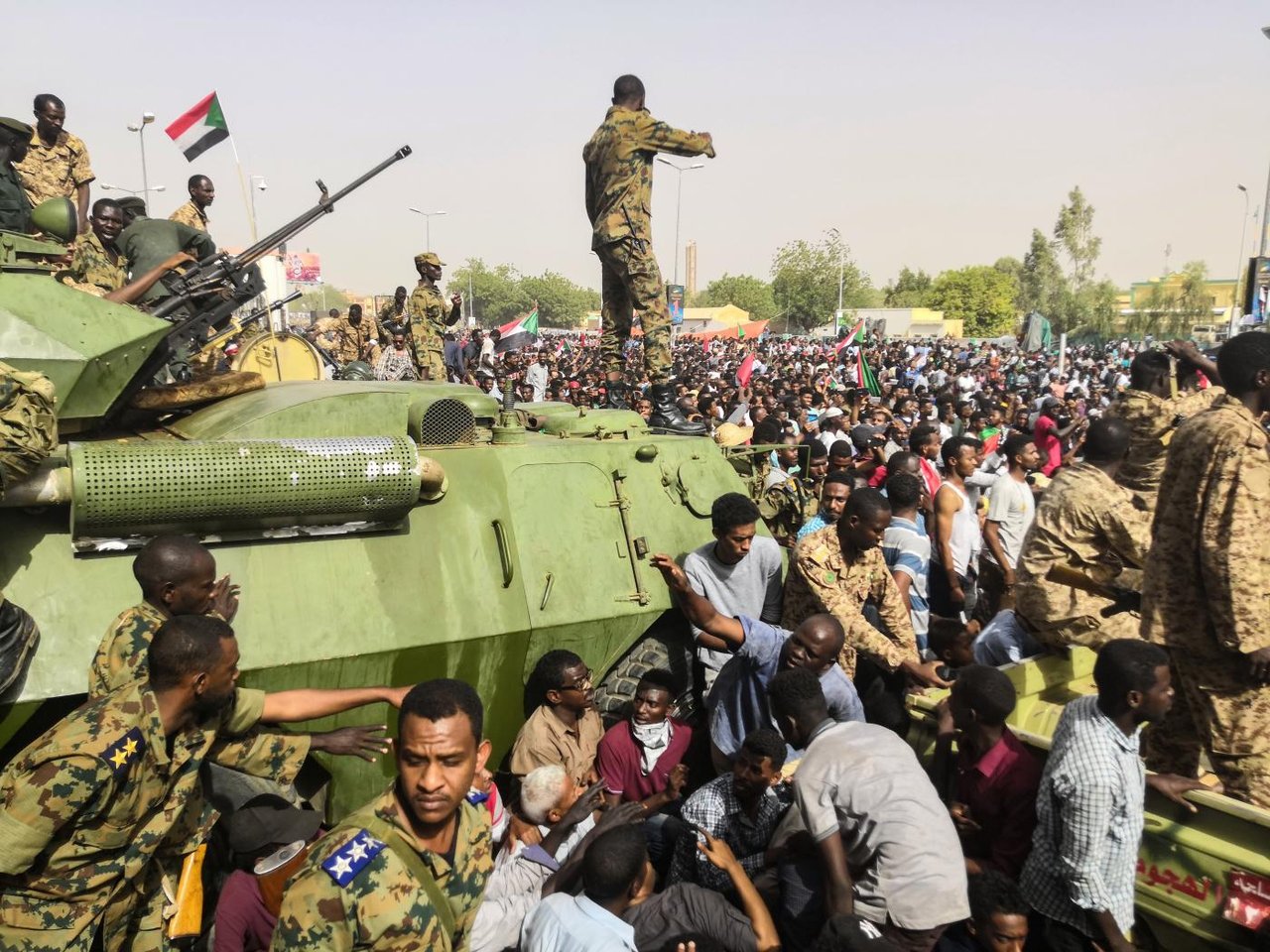Szudán_forradalom_2019_wikimedia_commons