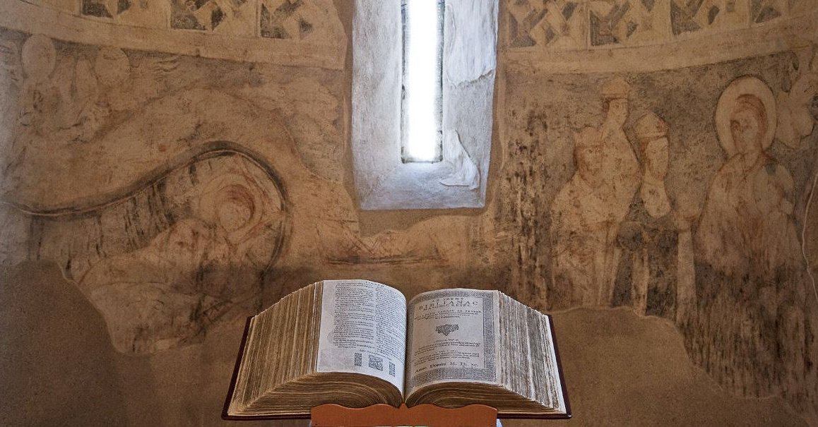 Turistaként érkezni, zarándokként távozni