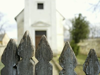 templomkerítés, illusztráció, Kalocsai Richárd