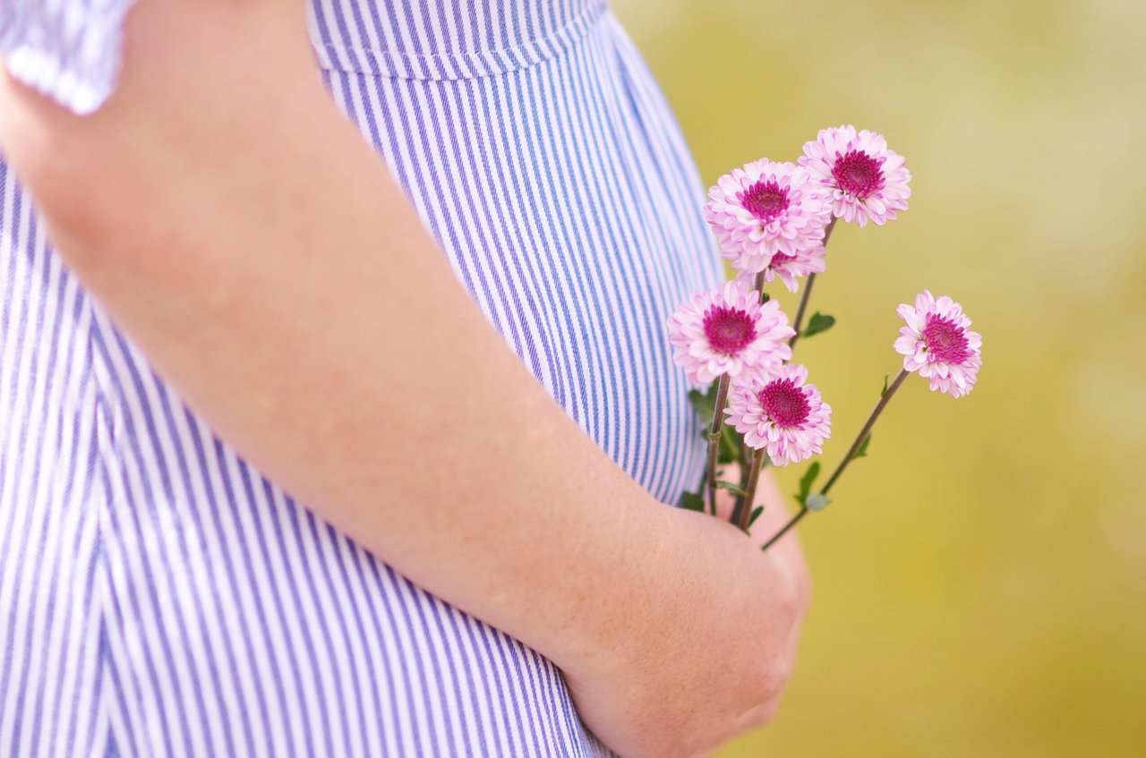 Várandósság. várandós, terhes, áldott állapot. Fotó: Unsplash/Ashton Mullins