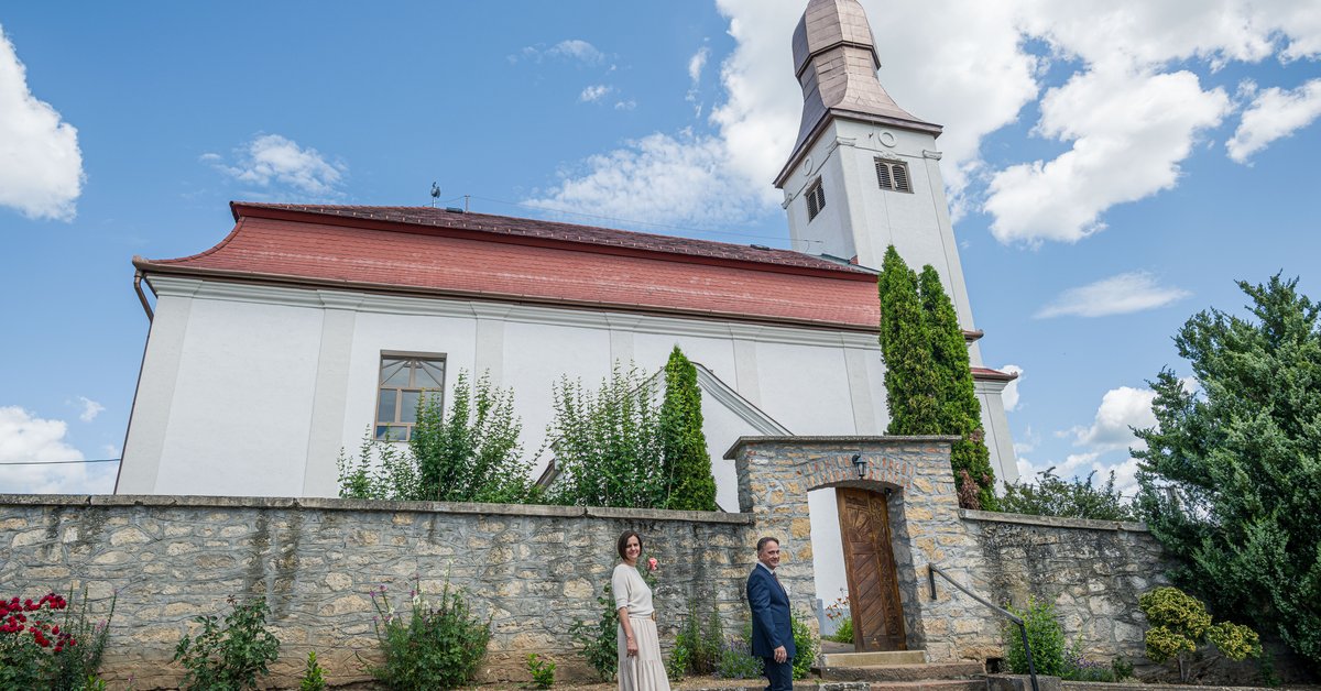 Üres kagylóhéj helyett élő közösség