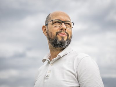 Molnár Péter hajléktalanmisszió lelkész 2025 nyár - Fotó: Sebestyén László