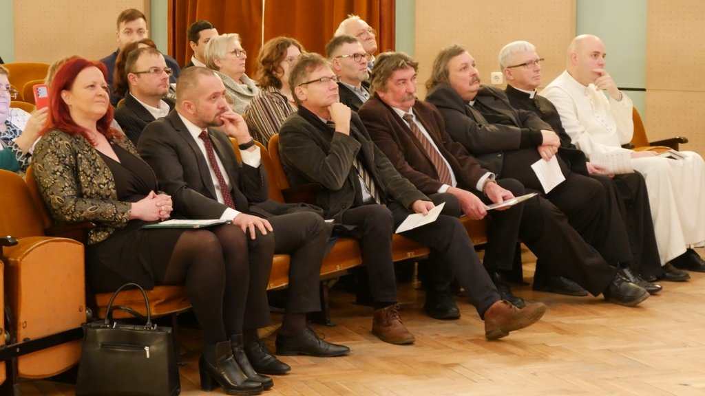 Társegyházak képviselői és politikai szereplők csornai gyülekezet megalakulása IT 2024 január 14 -Fotó: refdunantul.hu