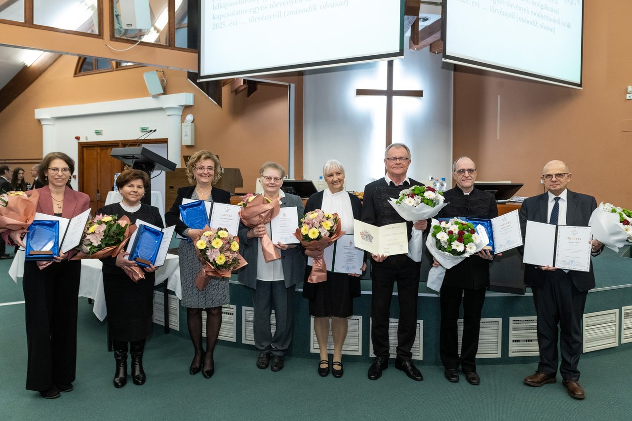 díjazottak csoportkép Zsinat_ősz 2025 Kiss