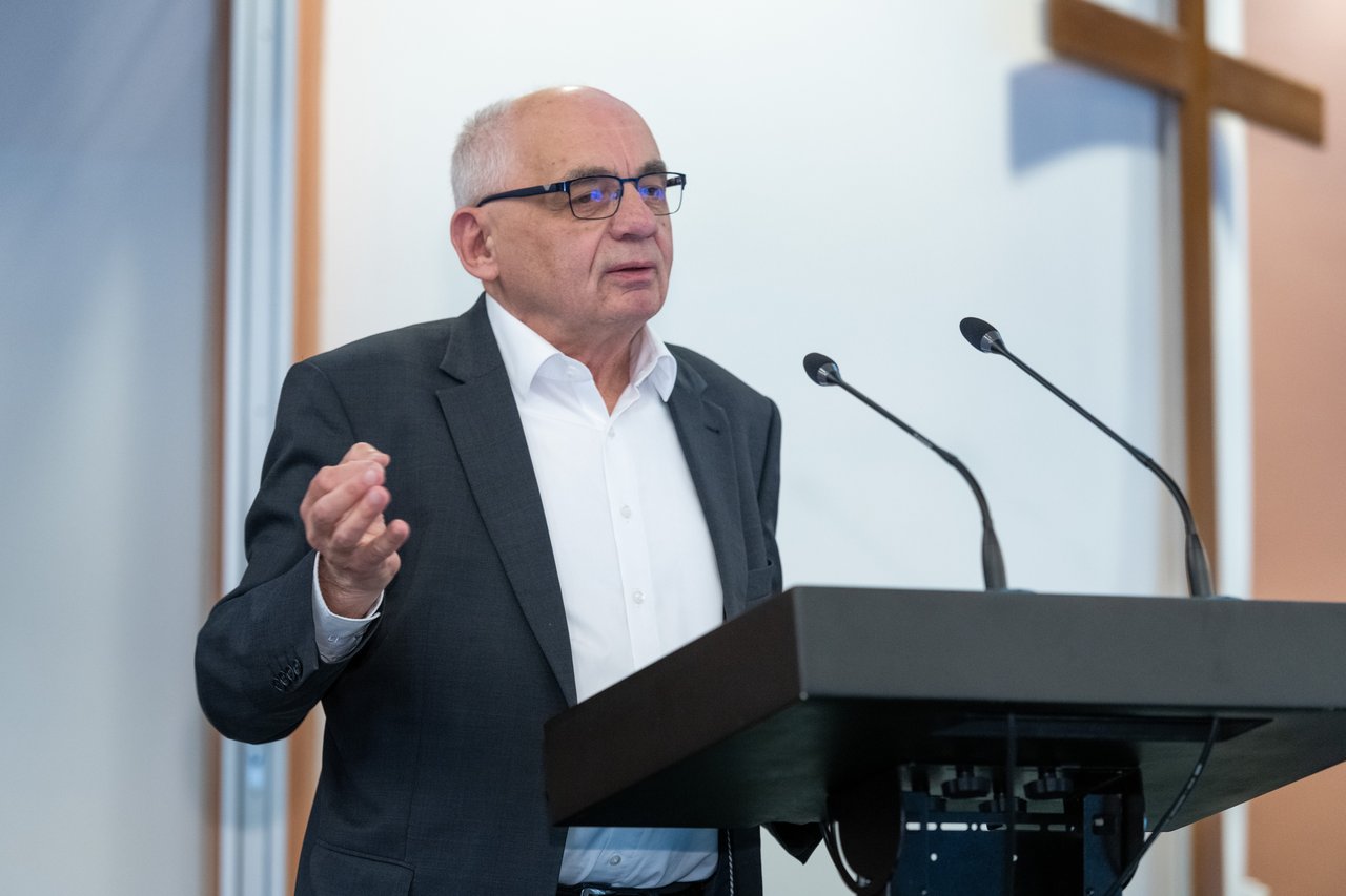 Tomka János professzor májusi Zsinat 2026 Kiss