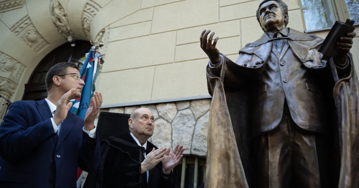 Felavatták Hegedűs Loránt püspök szobrát