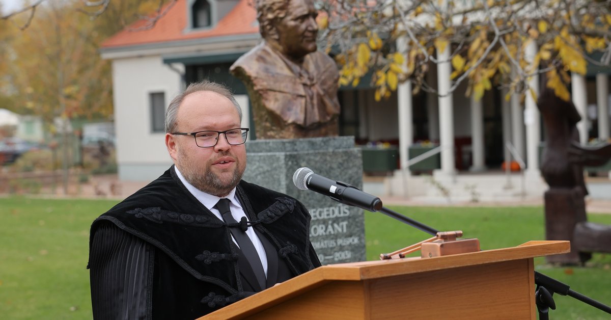 Földi mementó a rendszerváltó püspöknek
