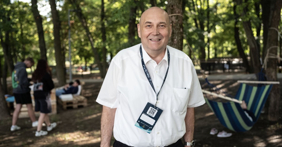 Beszélni kell a fiatalok nyelvét