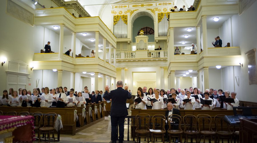 Közös éneklés - Október a reformáció hónapja 2022 nyitó istentisztelet Fotó: Todoroff Lázár