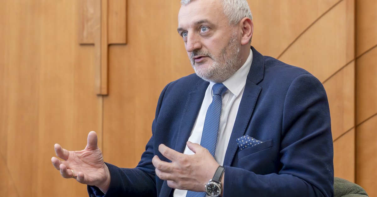 „Az adakozás mértéke a szív” – Literáty Zoltán a pénzforrások és az egyház helyes kapcsolódásairól