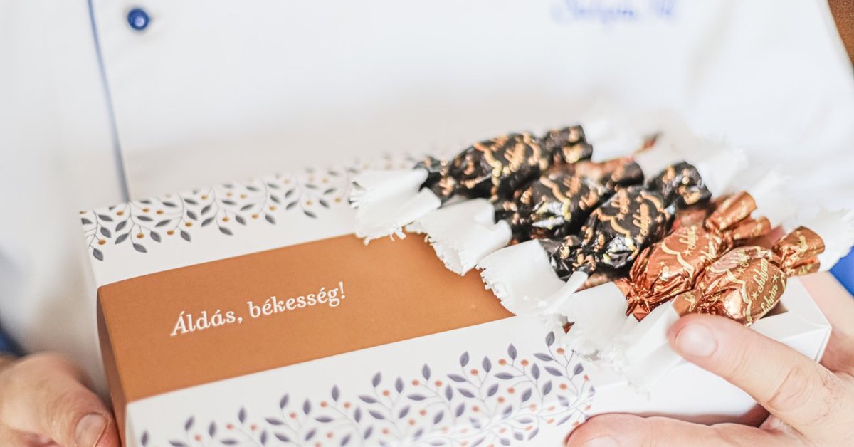 Idén is lehet „Áldás, békesség!” feliratú szaloncukrot rendelni