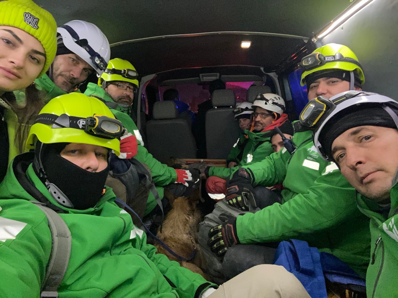 Az MRSZ kutató- és mentőcsoportja a törökországi földrengés után segíti a mentést 2023. február 9. Fotó: Facebook/Magyar Református Szeretetszolgálat