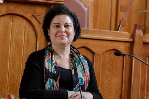 najla2.jpg.500x500_q85.jpg
