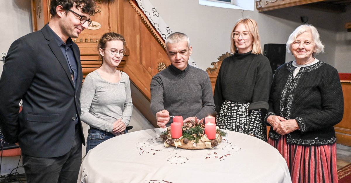 Ahol az öröm otthon van: advent harmadik vasárnapja Naszályon