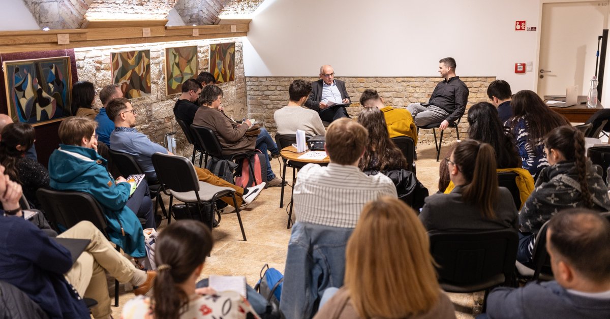 Vezetni és vezetve lenni: tanítványként Jézus közelségében