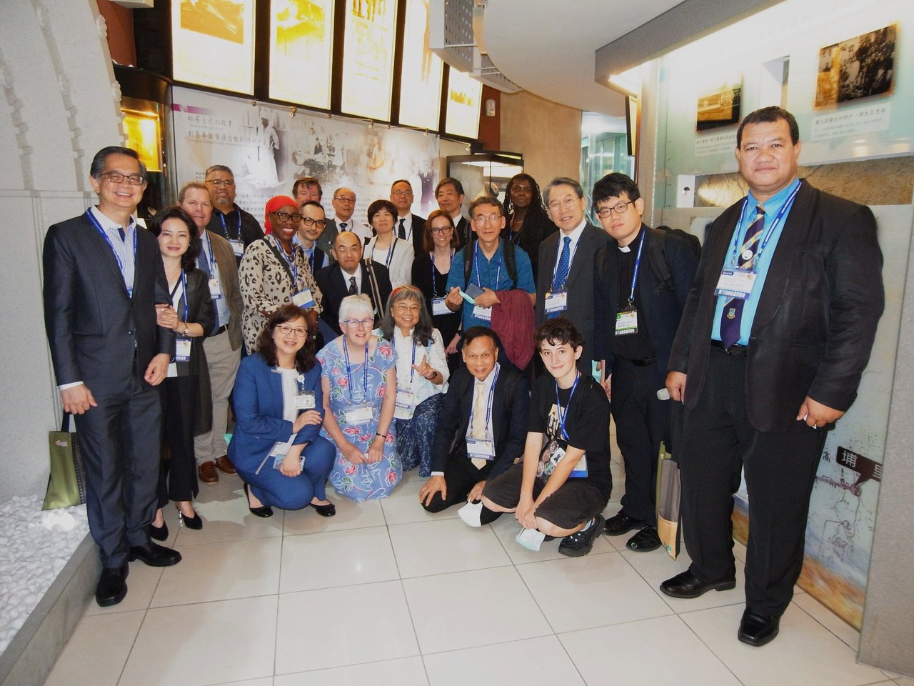 A tajvani zsinat külföldi vendégei a Changhua Christian Hospital Museum-ban, ahol látogatást tettek Fotó: Facebook/PCT Ecumenical News