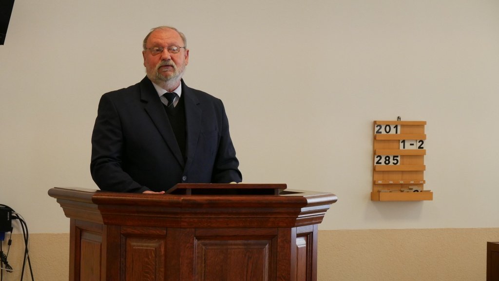 Dr. Németh Tamás f: Németh Tamásné Schédl Tímea