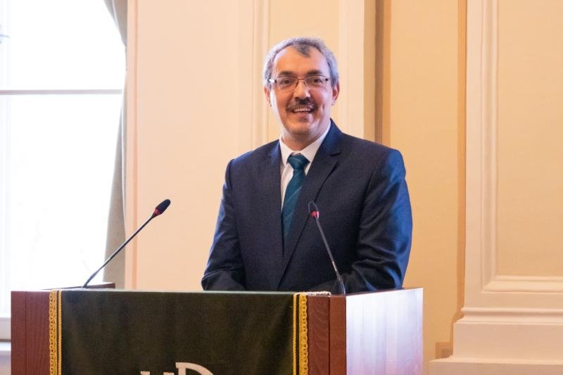 Kustár Zoltán rektor DRHE