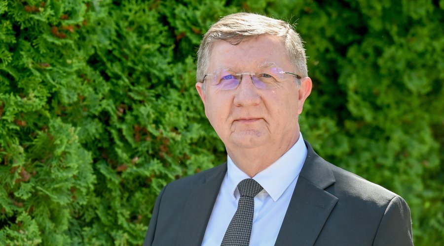 fekete károly püspök_bazanth ivola