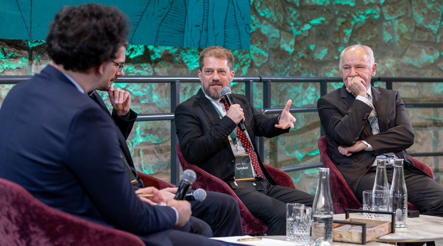 mit_jelent_embernek_lenni-40