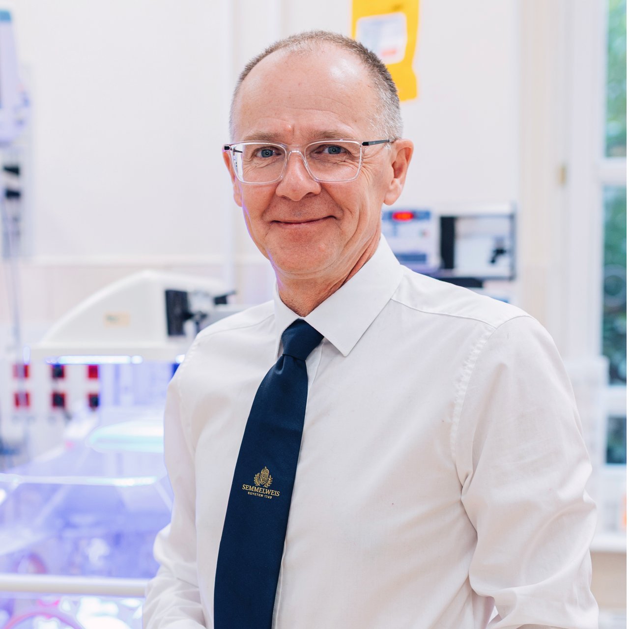 dr. szabó miklós portré